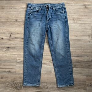 American Eagle stretch Tom girl jeans size 8 short